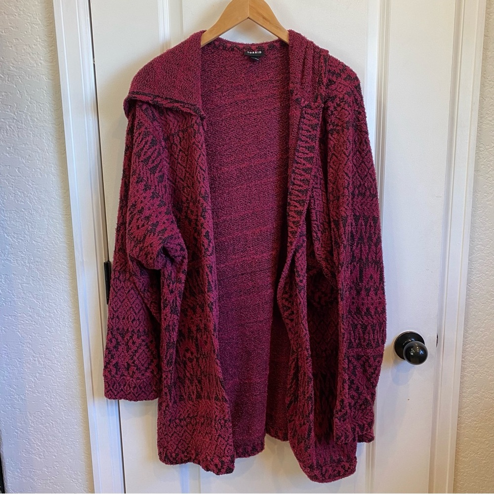 Women's maroon Torrid cardigan size 5